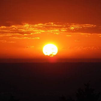 なかなか力強い朝日です💪🌅
