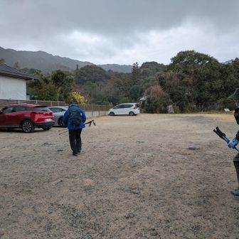 無事に愛車に到着です＾＾
ザーと降って来たので、急いで愛車に😭