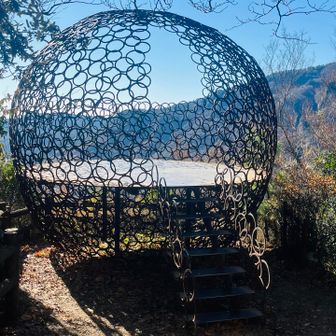 瀬戸内芸術祭の作品　空の玉