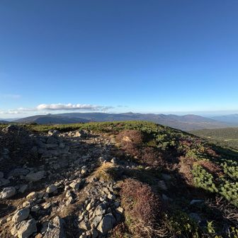 八幡平も。
まさに360度の絶景、裏岩手の展望がほしいまま！