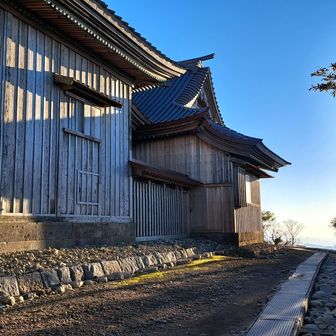 新しくなった上宮を横を歩きます！