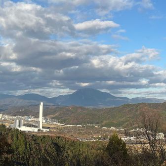 2周目の山頂到着✌️❗️
伊吹山の雪もこれからかな？