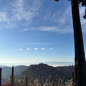 まだ雲海残ってます
青空が気持ちいい