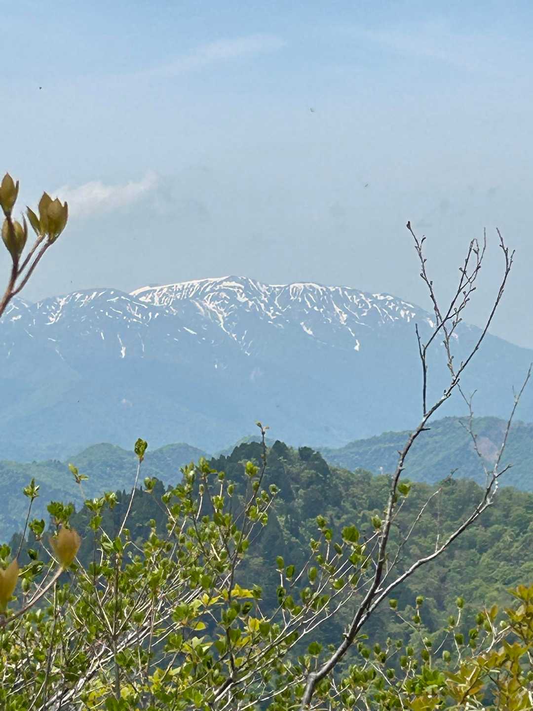 西に能郷白山