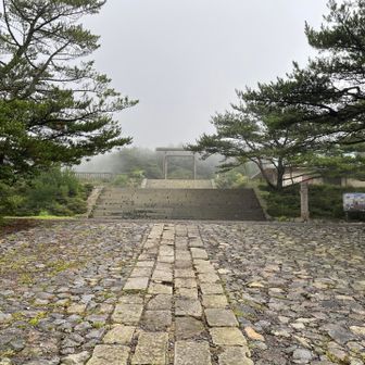 旧霧島神宮も真っ白
