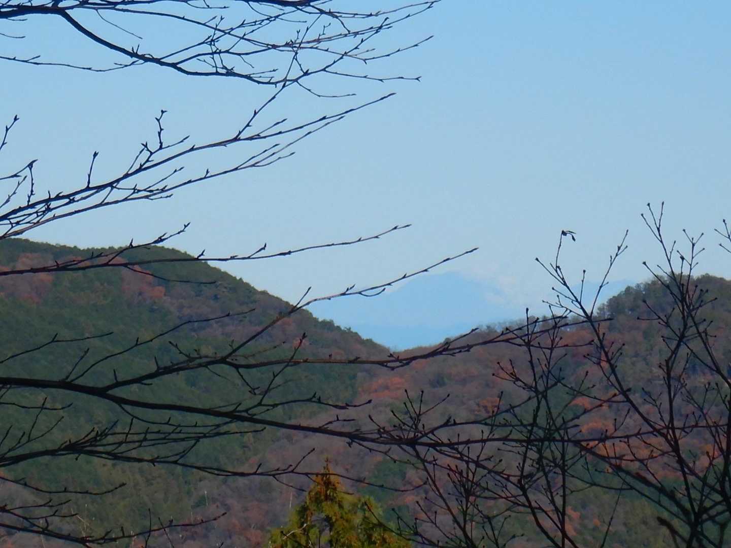男体山微かに見える