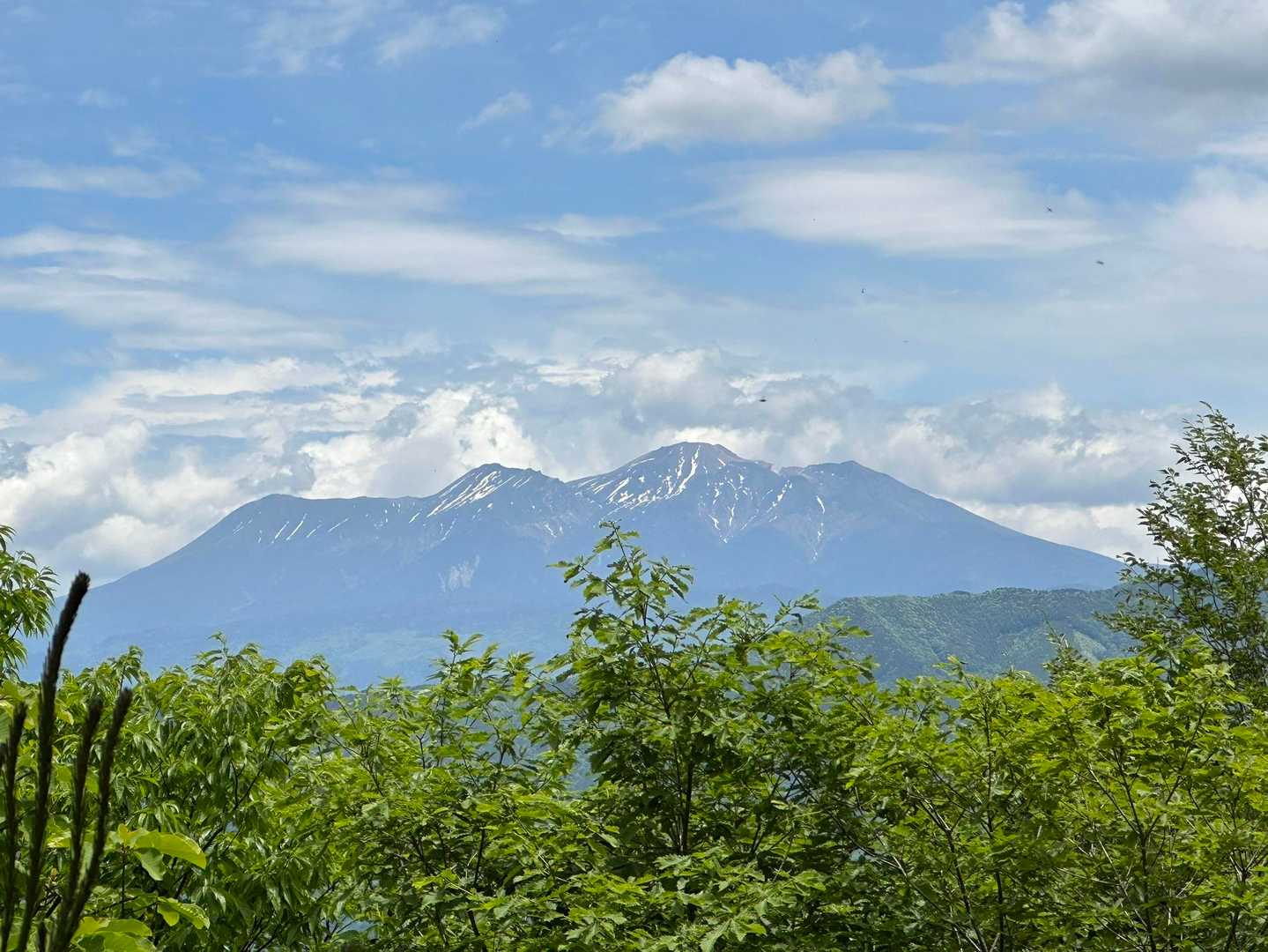 すっかり雪解けしてきた御岳山がきれいに見えました。
