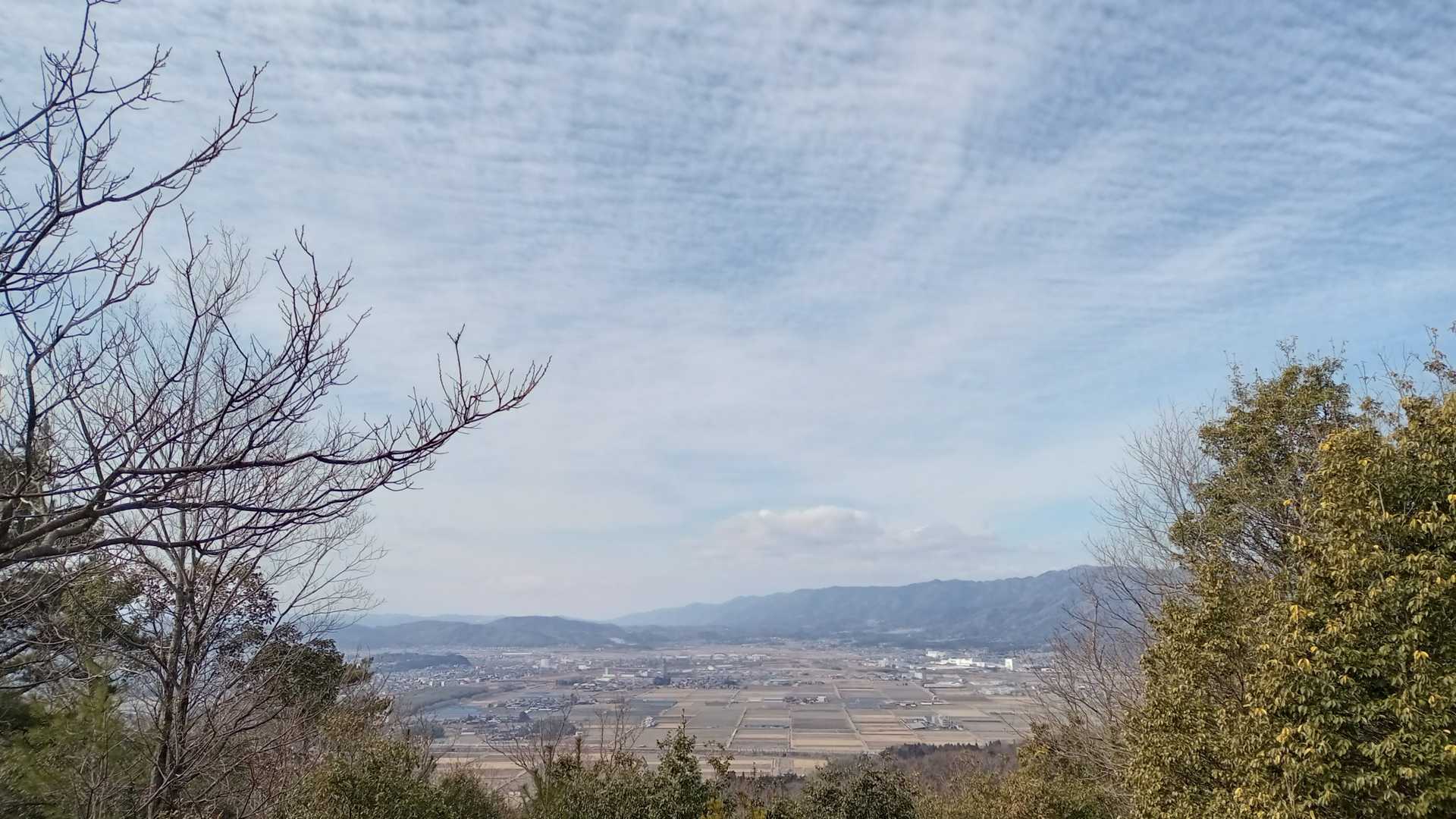 伊賀市街地方向