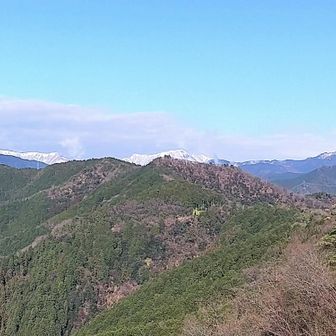 
もはや 何山か 誰ちゃんか
分かっては いないのですが
この 眺望に 完全に 釘付けされました  ꉂ🤣𐤔
