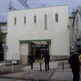 阪急神戸線の芦屋川駅からスタートです。