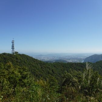 少し日差しが暑いが恵那山も見える