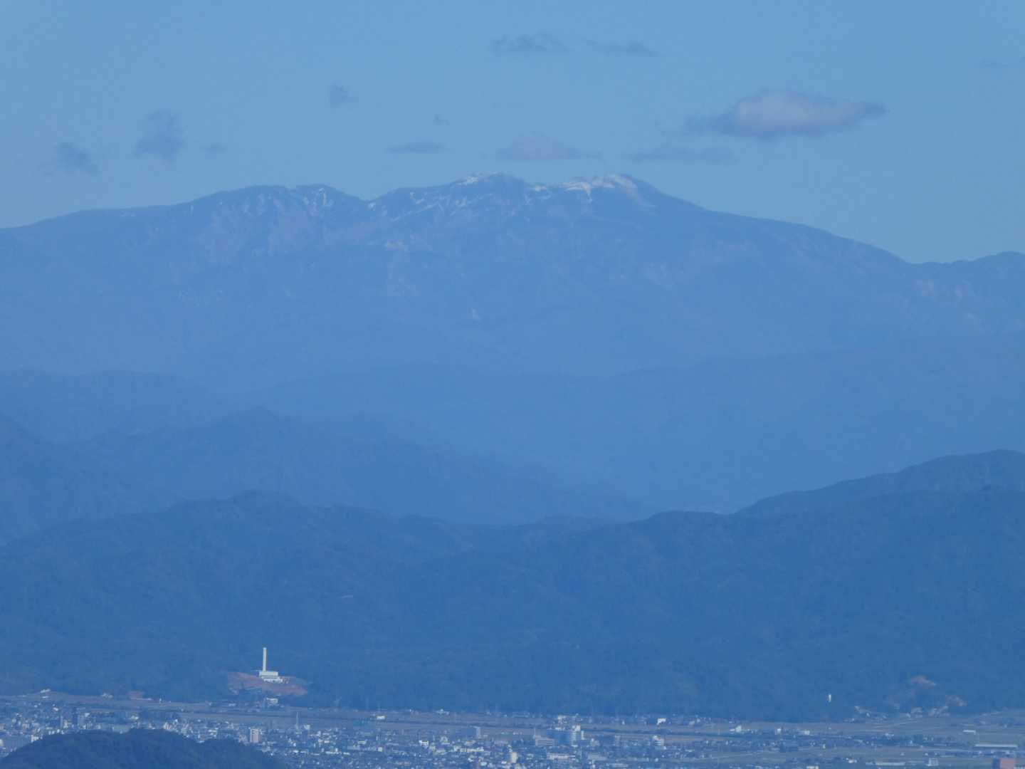 頂上から白山々頂　
上は寒いだろうなぁ🌡