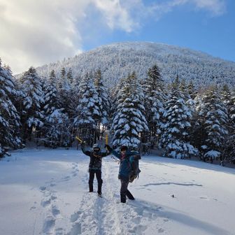蓼科山がきれいなとこまでいって撮影。