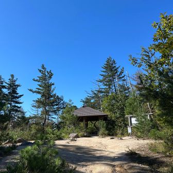 登山道からハズレたとこにあるから 気にしてないと 見逃します