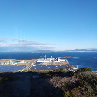 日の出の反対側