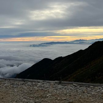 常念岳乗越からの景色