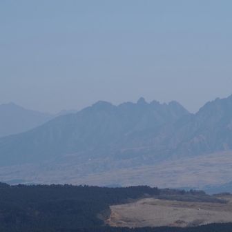 🐈の奥は祖母山かな？🤔