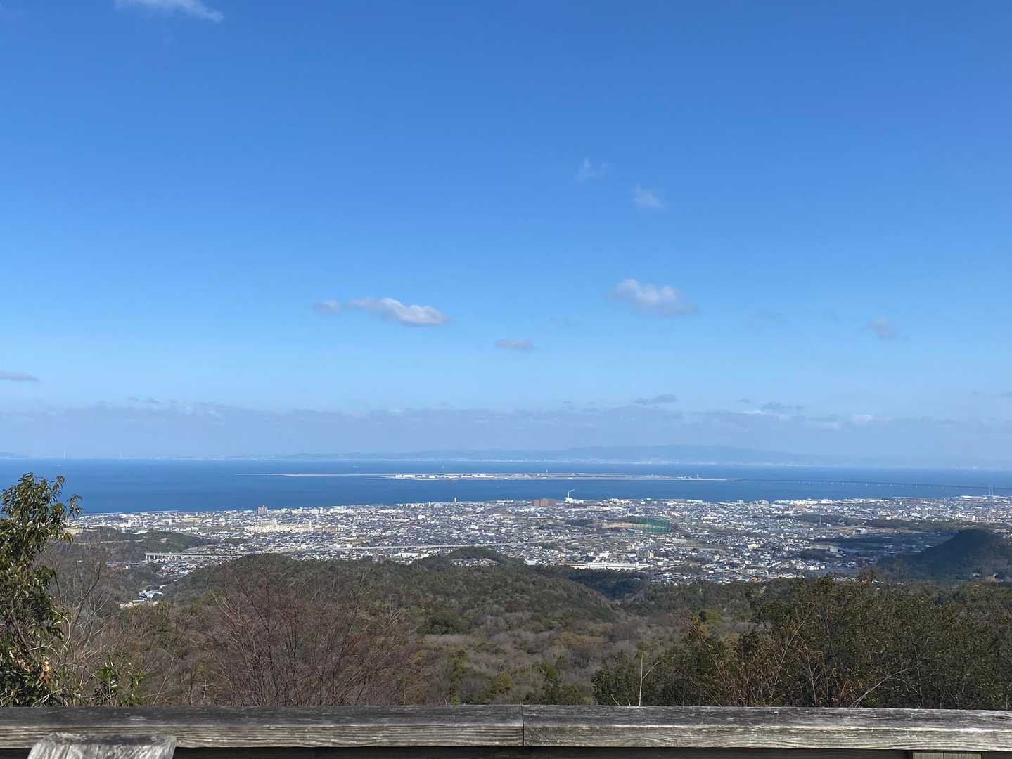 第1パノラマからは六甲山、明石海峡大橋、淡路島まで見渡せます
