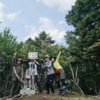 ５秒ダッシュ💨💨
O 君間に合いました😁
左からO 君.波田さんFUJI ちゃん私😄