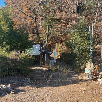 真禅寺コースお初でした
鳩吹山も色々コース(鳩吹セブン)登山道があるので歩いてみないと😊