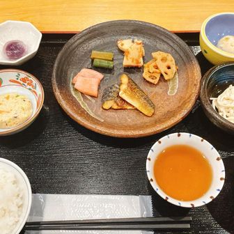 徳沢ロッヂ朝食