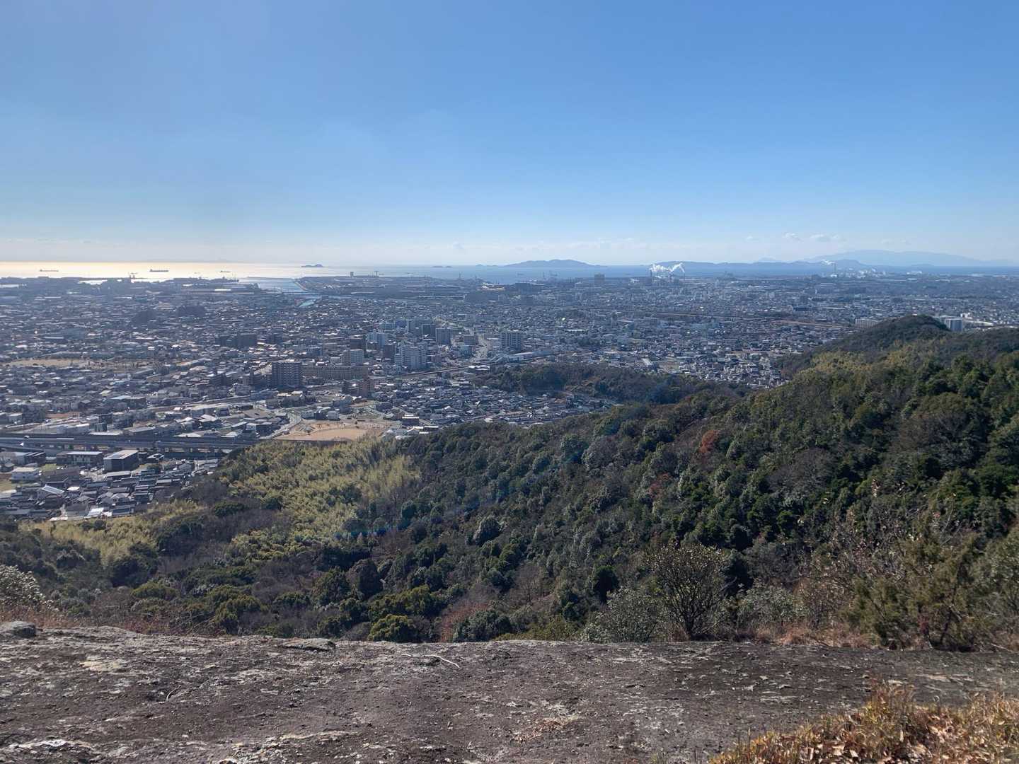 山崎山登り口-山崎山-苫編山-井ノ口山-籾取山-鬢櫛山登山 縦走コースの写真
