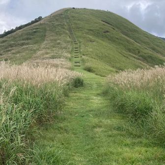 鉢伏山手前の山（高丸山っていうのね。今更、知った🤣）