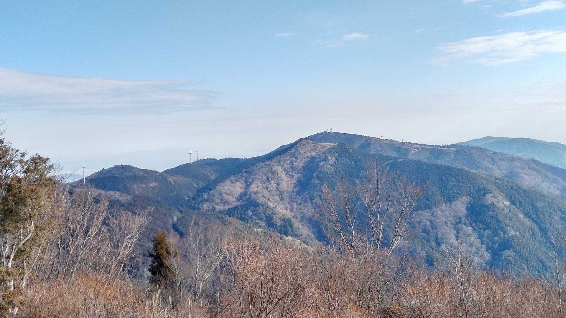 高鉾山山頂より