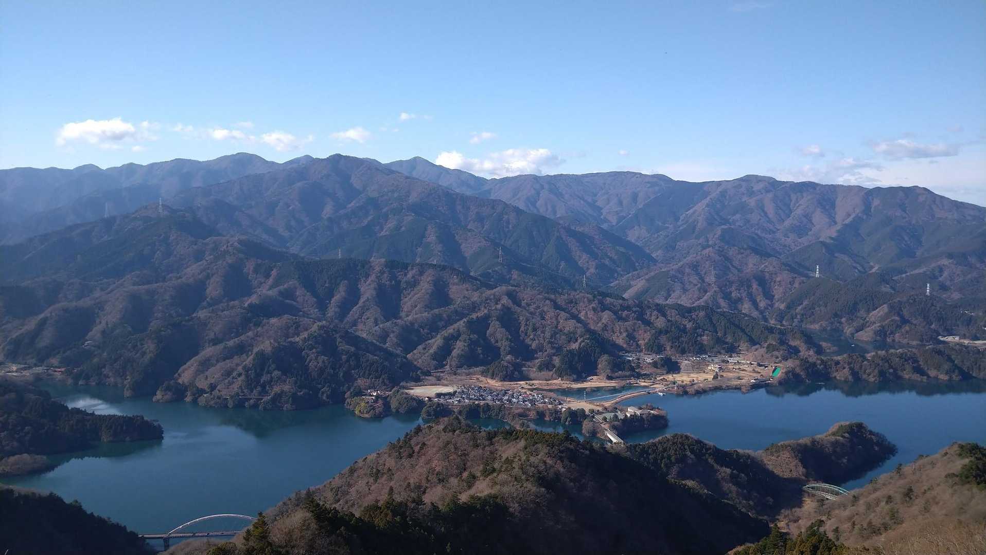 宮ヶ瀬湖丹沢方面