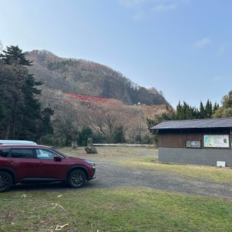 駐車場は広く水洗トイレあり