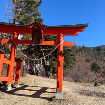 無事下山。🤠
圧倒的存在感を放つ
　　千鹿頭神社⛩️✨
