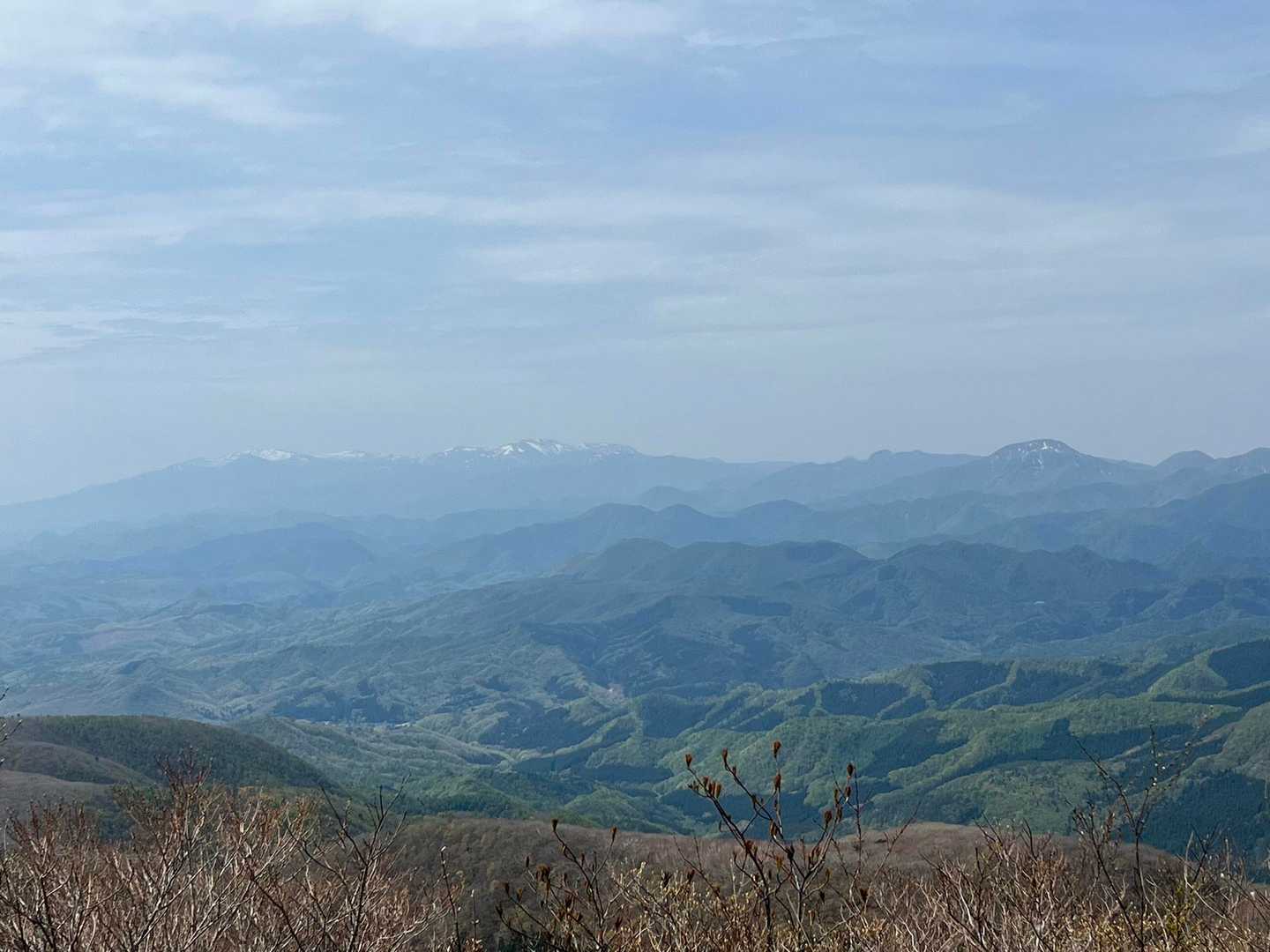 　　↑安達太良山↑蔵王山