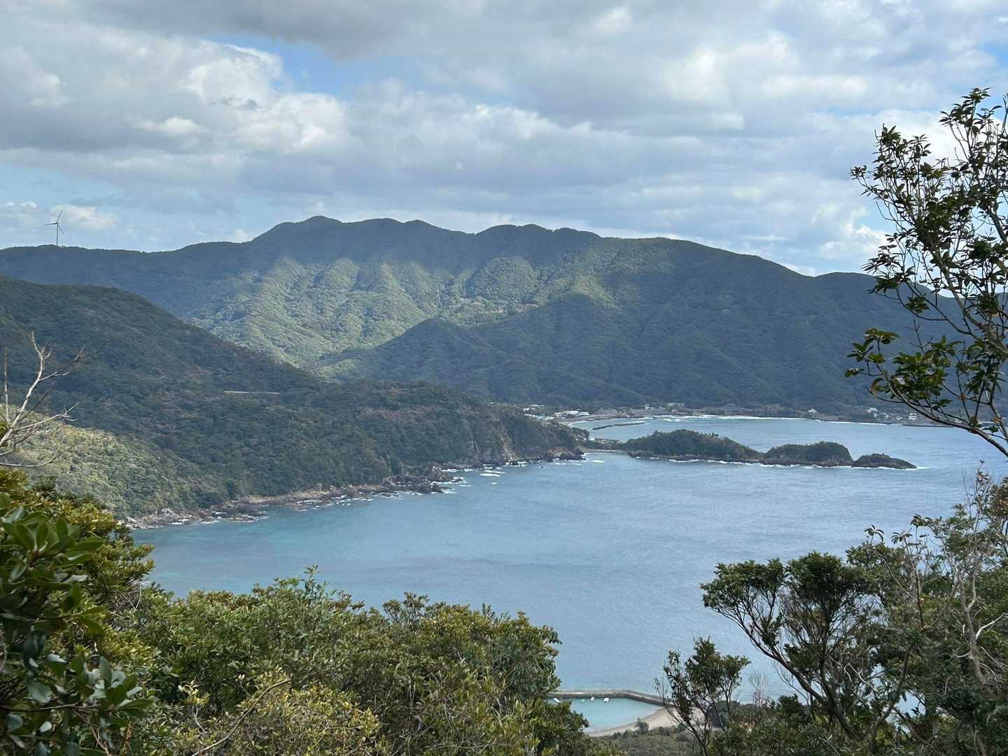 昨日より景色がいい
坊津アルプス
物は無し