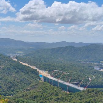 城陽まで伸びる予定の新名神を確認後