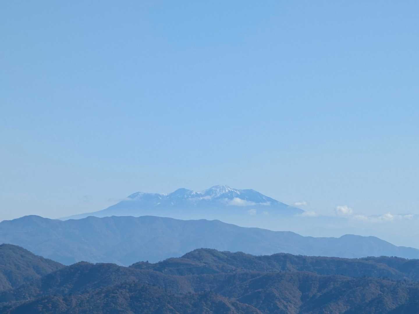 御嶽山アップ