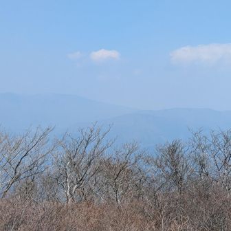 はっきり見えません…五葉山…