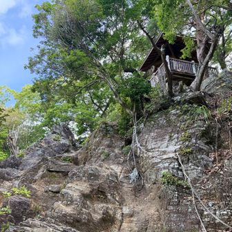 やっと、東屋が見えた