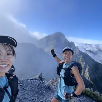 スバリ岳から振り返って針ノ木岳