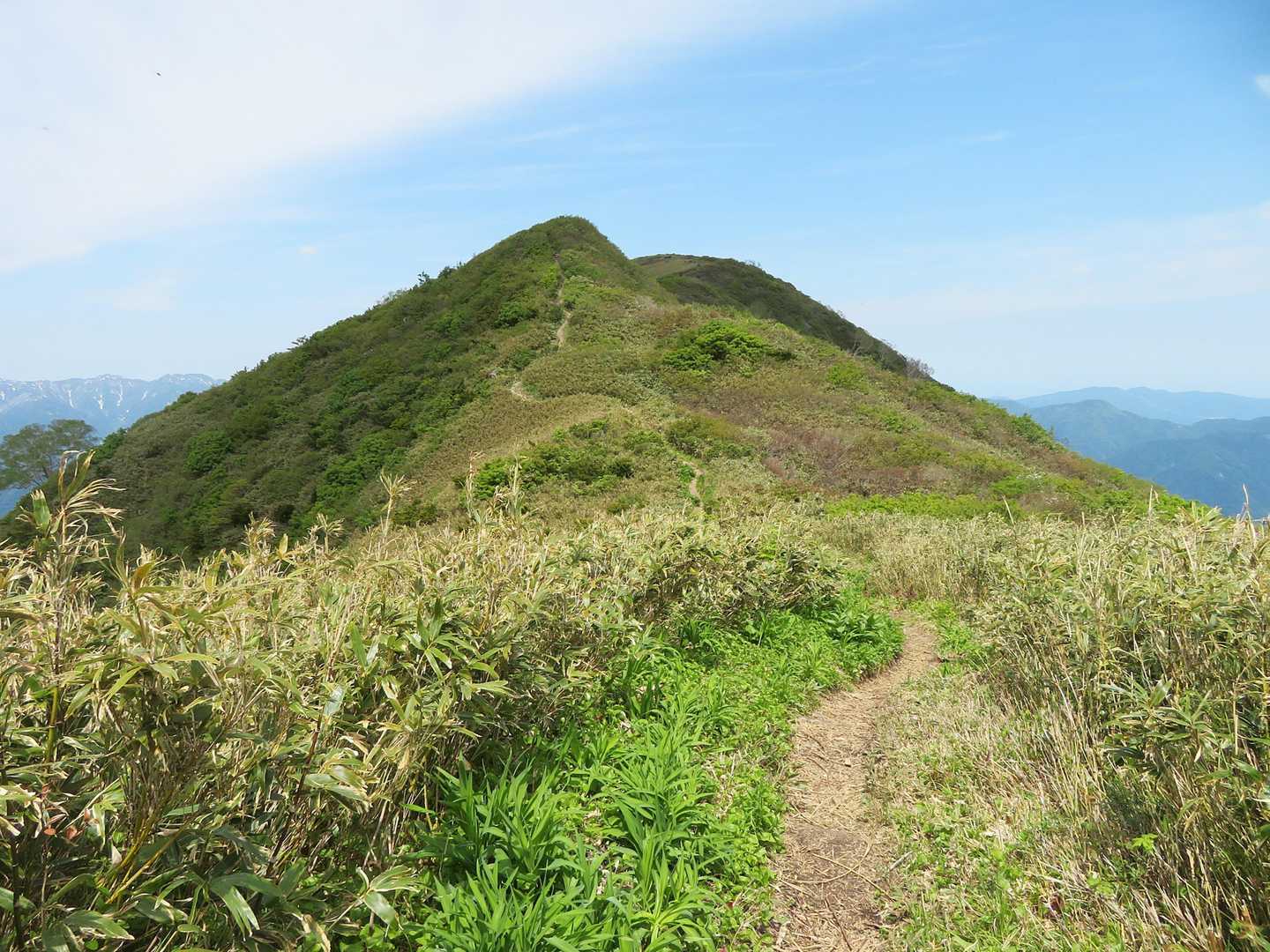 人形山：なかなかかっこいい形
