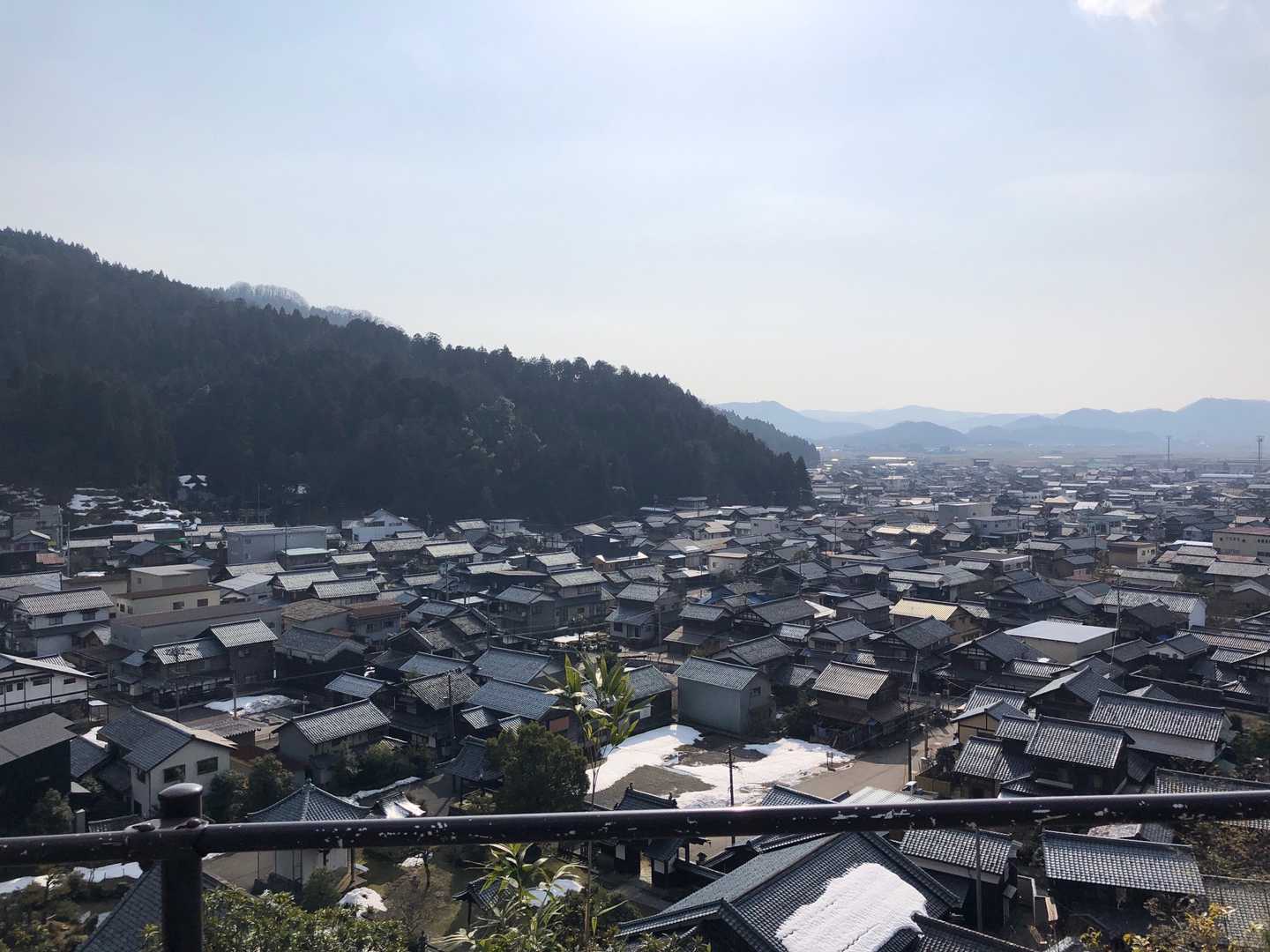 秋葉山の展望台、こちらからの登山口には熊の注意や入山の規制の標識は有りませんでした。