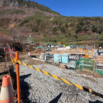 くろがね小屋は建替え中
完成が待ち遠しいです！