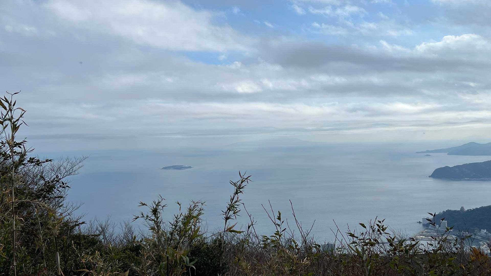 山頂より