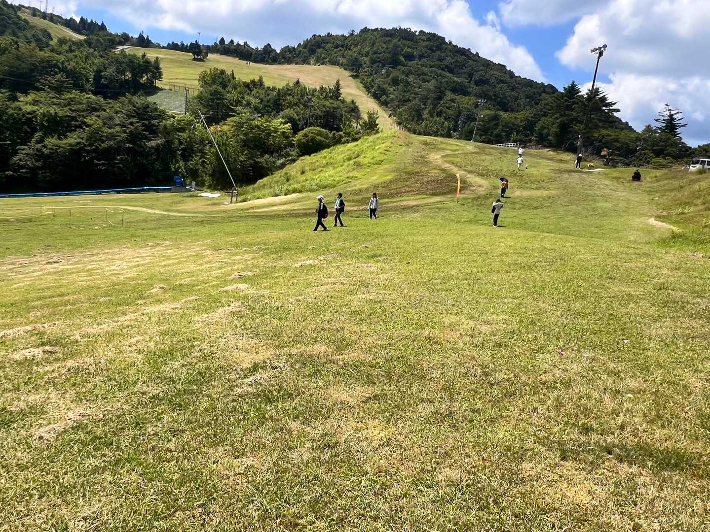 広～いので走り回ってます😁