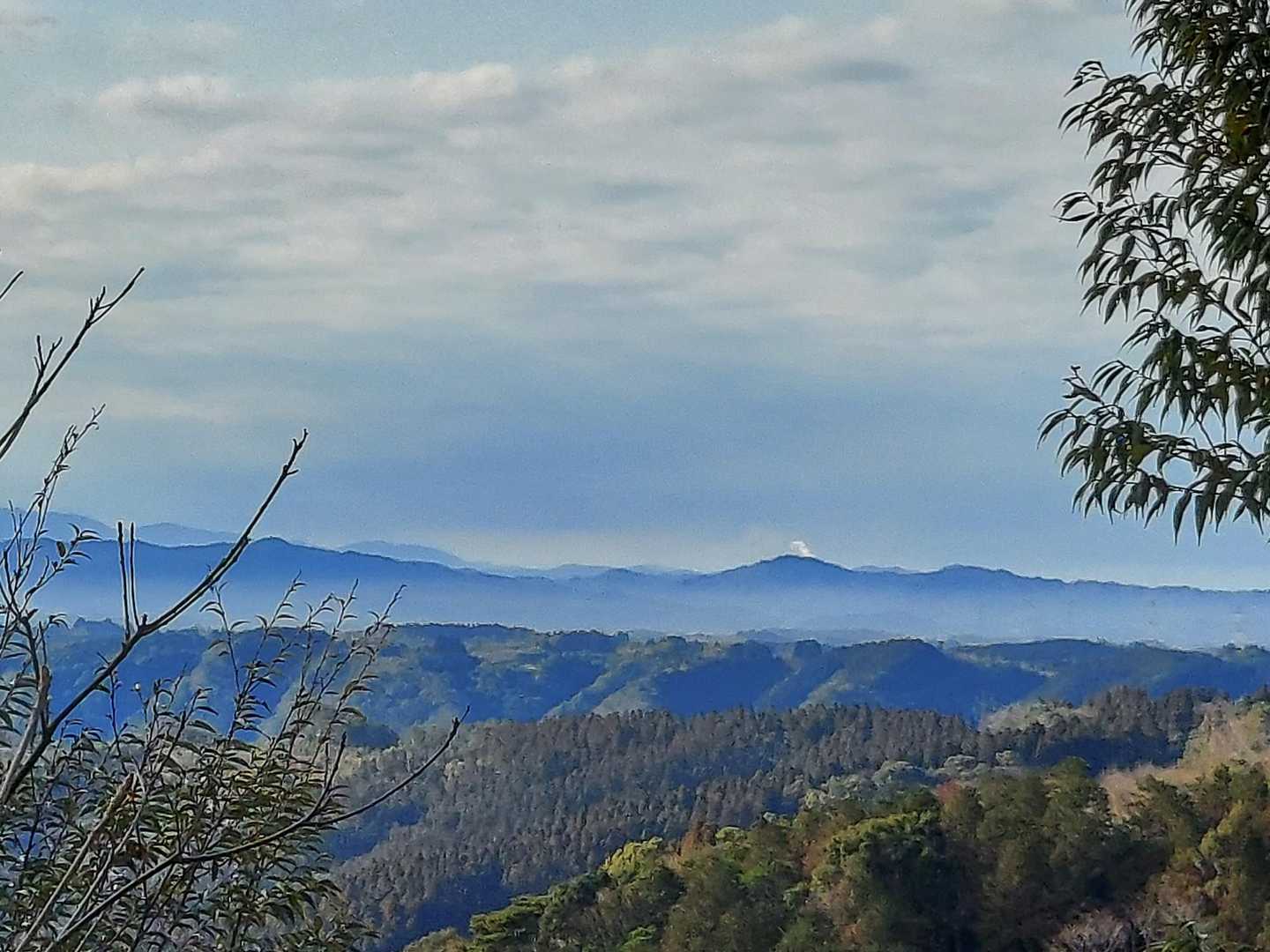 あの、煙を吐いてるのは？