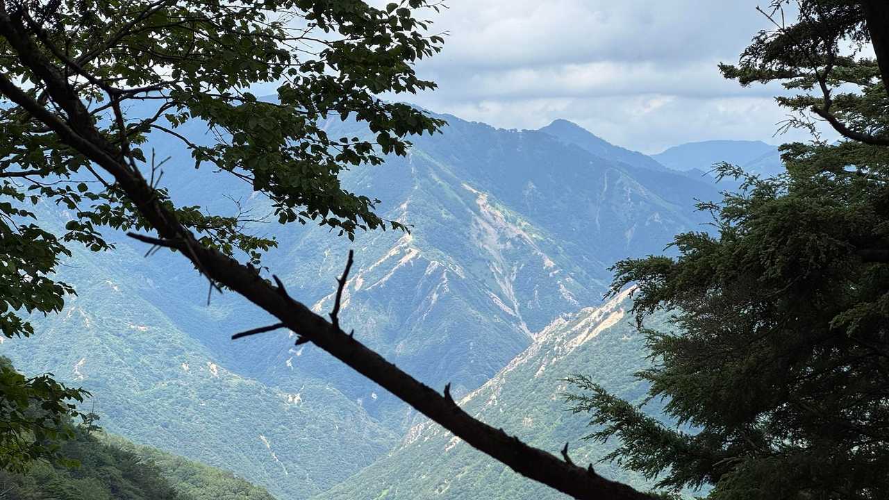 皇海山（鋸山周回）、日帰り最難関 の写真 27