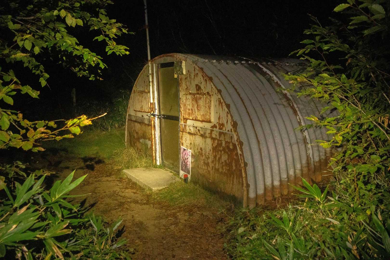 ３ノ峰には、避難小屋あり。