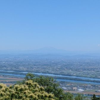 御嶽
さすがに中央や南は見えない…😣