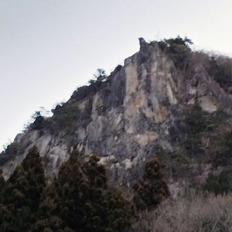 駐車場からはクライミングスポットも確認出来ます。