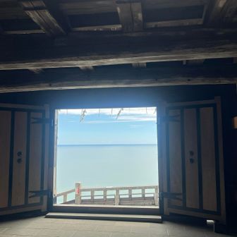 一ノ門の向こうには明るい海
まるで額縁のよう🖼️