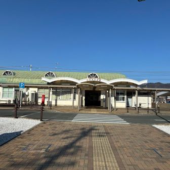 今日のゴール三河三谷駅に到着。予定よりも早く着いちゃいました。